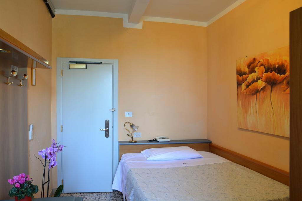 Hotel Astor 모데나 외부 사진